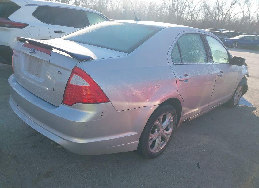 Photo 4 of 2012 Ford Fusion SE (VIN 3FAHP0HA4CR146035)