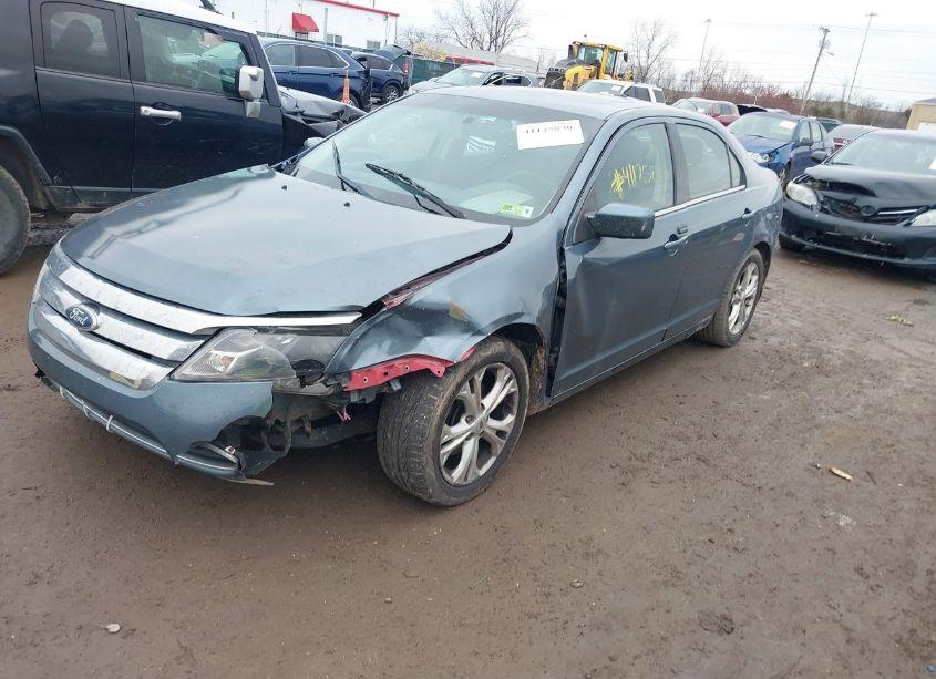 Photo 2 of 2012 Ford Fusion SE (VIN 3FAHP0HA4CR155706)