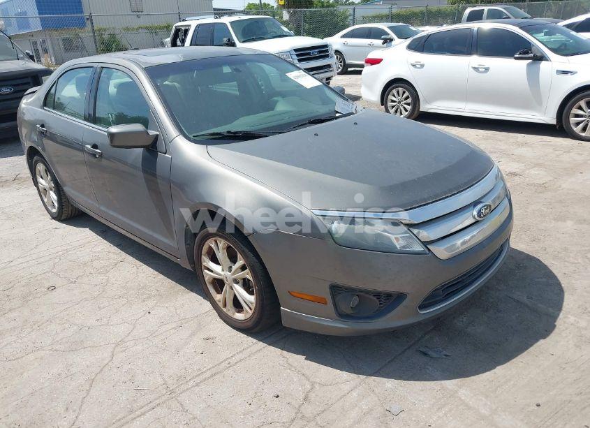 2012 Ford Fusion SE (VIN 3FAHP0HA4CR203446) main photo