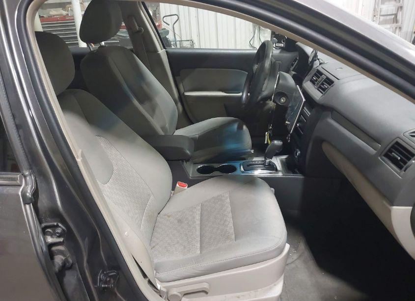 Photo 5 of 2012 Ford Fusion SE (VIN 3FAHP0HA4CR214088)