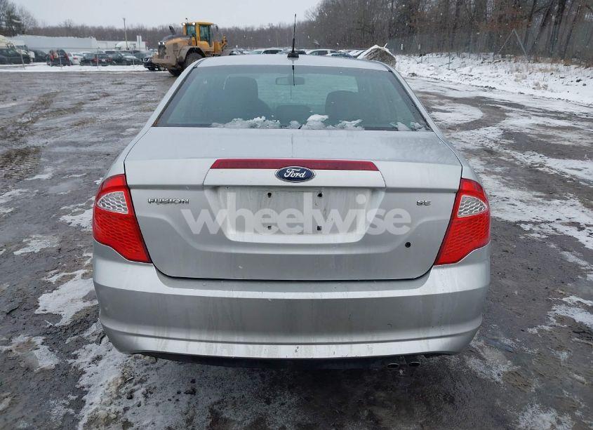 Photo 16 of 2012 Ford Fusion SE (VIN 3FAHP0HA4CR228055)