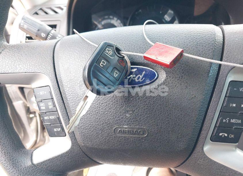 Photo 11 of 2012 Ford Fusion SE (VIN 3FAHP0HA4CR235233)