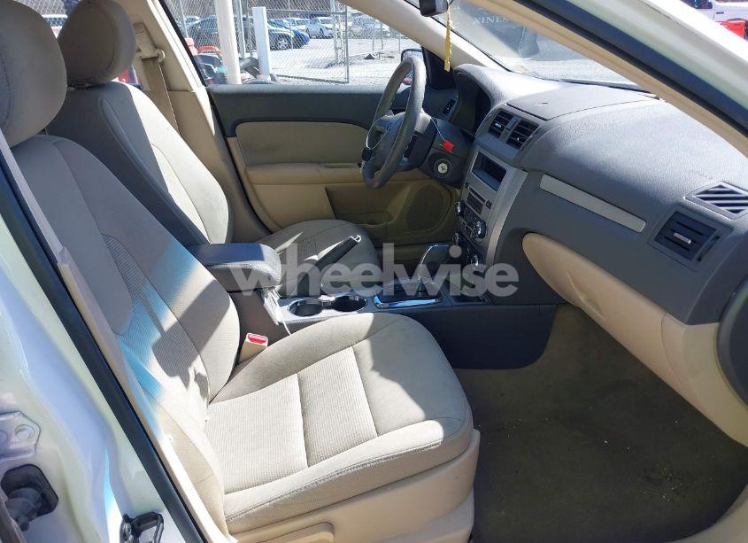 Photo 5 of 2012 Ford Fusion SE (VIN 3FAHP0HA4CR235667)