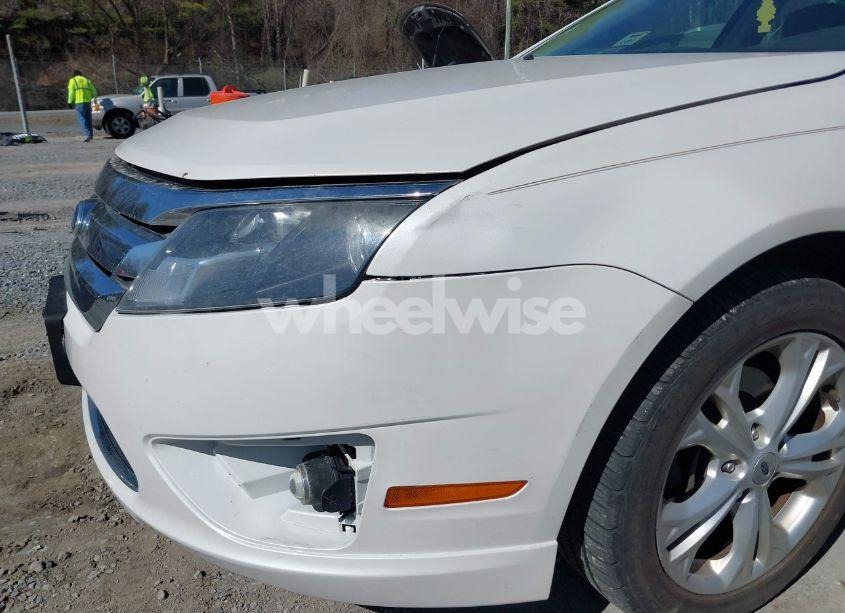 Photo 6 of 2012 Ford Fusion SE (VIN 3FAHP0HA4CR235667)