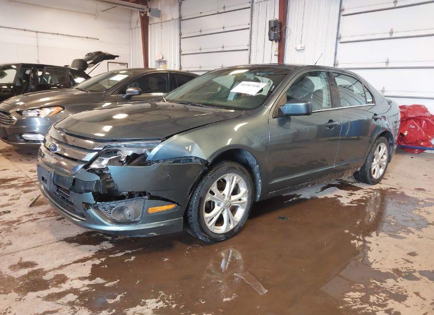 Photo 2 of 2012 Ford Fusion SE (VIN 3FAHP0HA4CR250170)