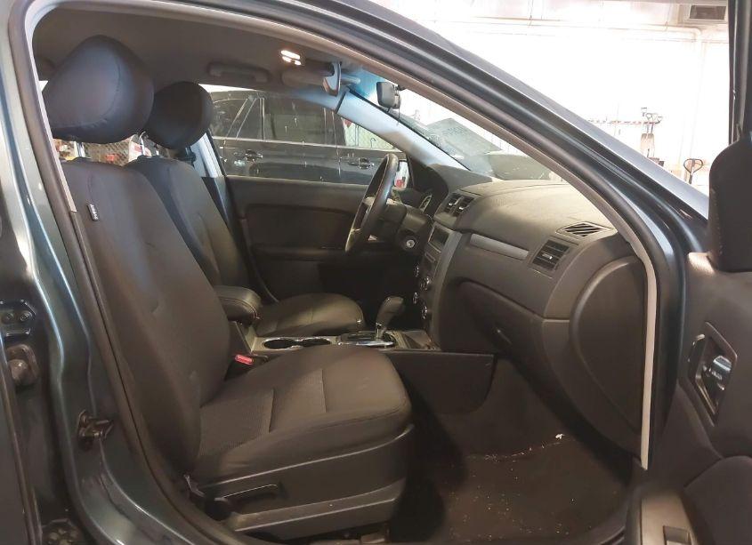 Photo 5 of 2012 Ford Fusion SE (VIN 3FAHP0HA4CR250170)