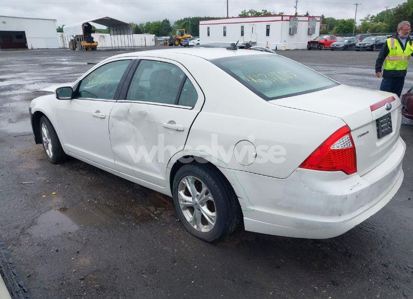 Photo 3 of 2012 Ford Fusion SE (VIN 3FAHP0HA4CR261668)