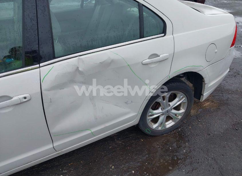 Photo 6 of 2012 Ford Fusion SE (VIN 3FAHP0HA4CR261668)