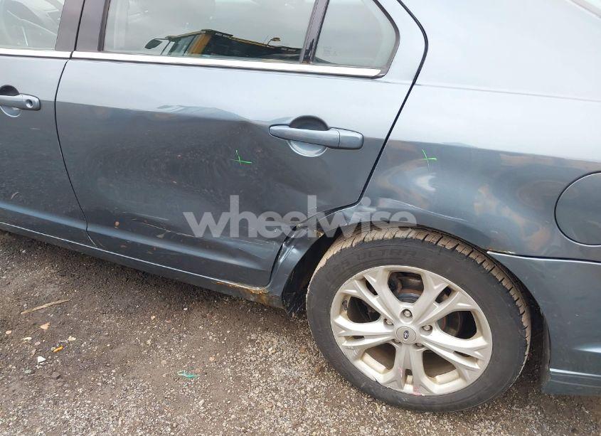 Photo 12 of 2012 Ford Fusion SE (VIN 3FAHP0HA4CR272590)