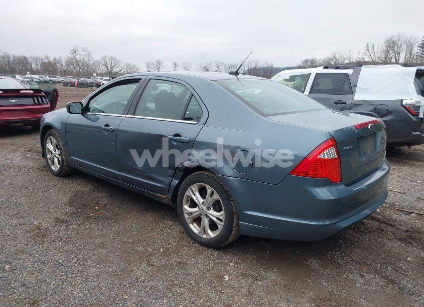 Photo 3 of 2012 Ford Fusion SE (VIN 3FAHP0HA4CR272590)