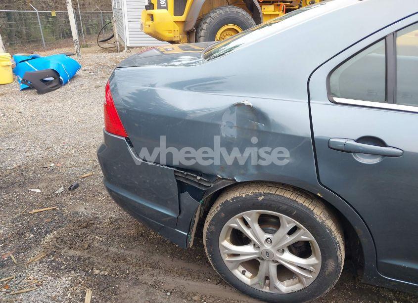 Photo 6 of 2012 Ford Fusion SE (VIN 3FAHP0HA4CR272590)