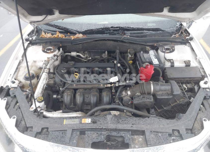 Photo 10 of 2012 Ford Fusion SE (VIN 3FAHP0HA4CR280690)