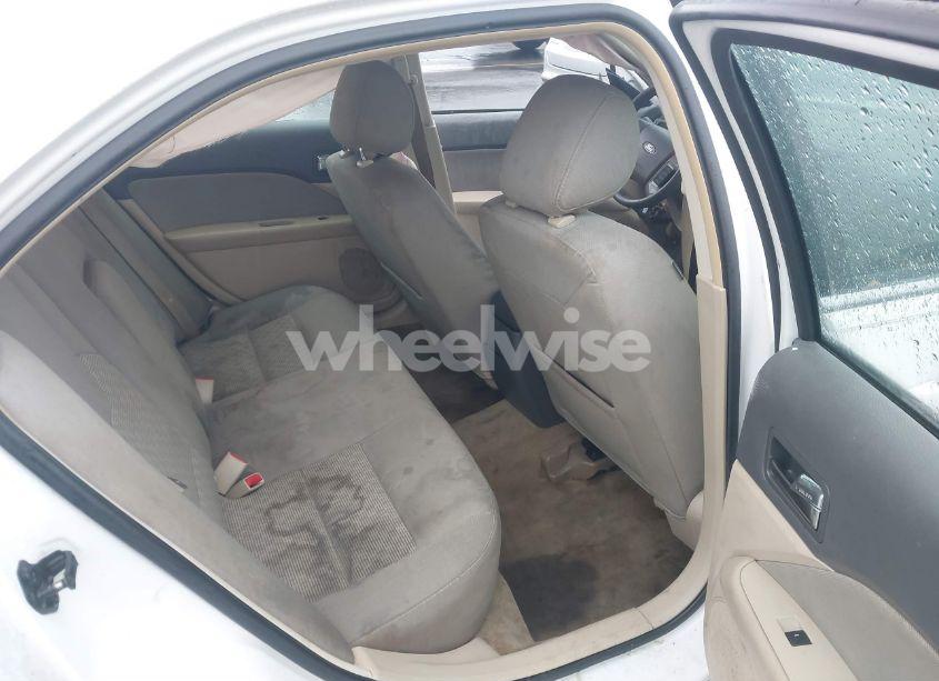 Photo 8 of 2012 Ford Fusion SE (VIN 3FAHP0HA4CR280690)