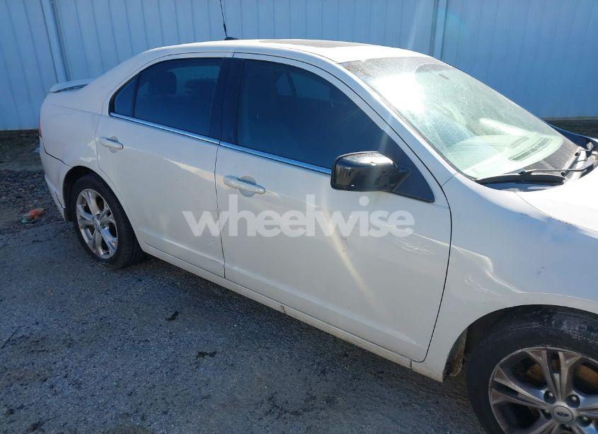 Photo 12 of 2012 Ford Fusion SE (VIN 3FAHP0HA4CR298929)
