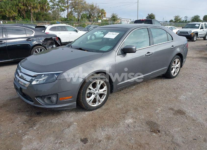 Photo 2 of 2012 Ford Fusion SE (VIN 3FAHP0HA4CR321514)