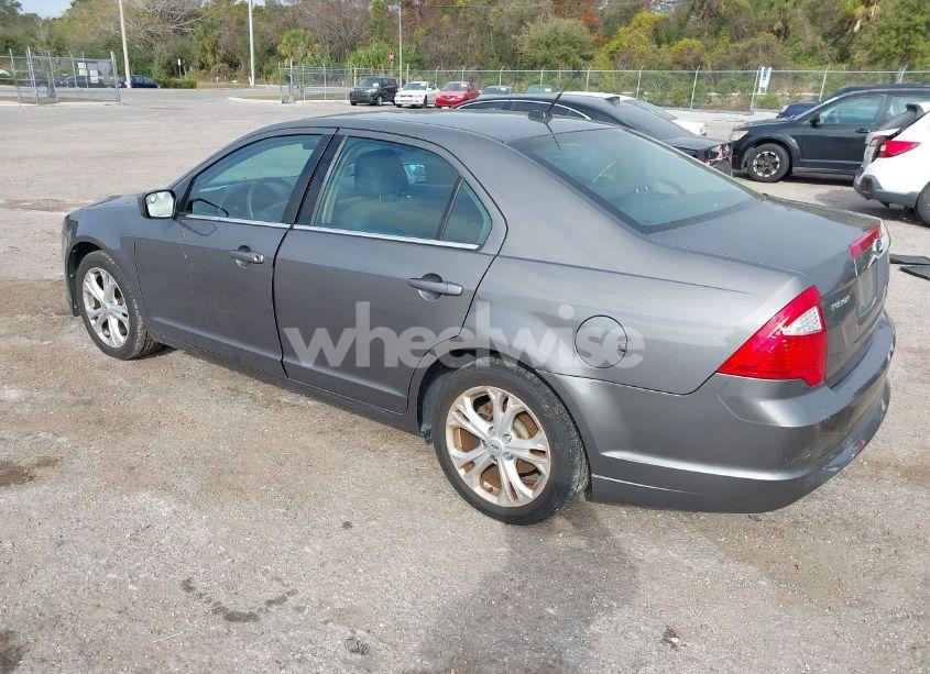 Photo 3 of 2012 Ford Fusion SE (VIN 3FAHP0HA4CR321514)