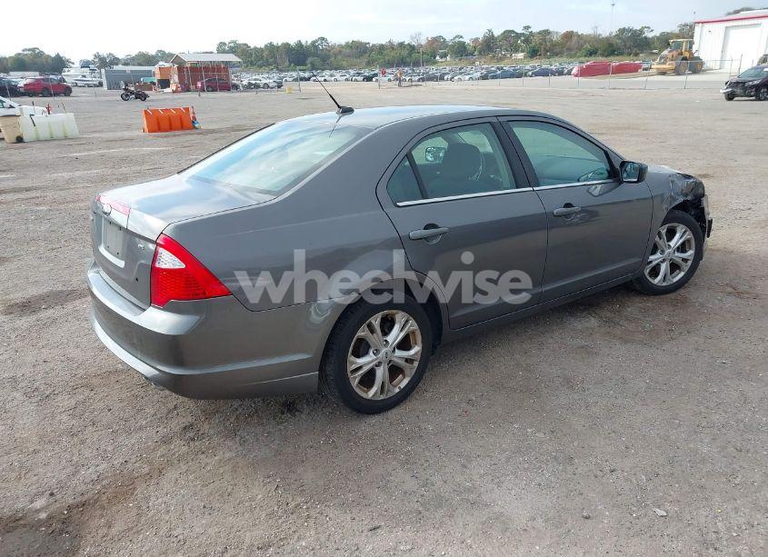 Photo 4 of 2012 Ford Fusion SE (VIN 3FAHP0HA4CR321514)