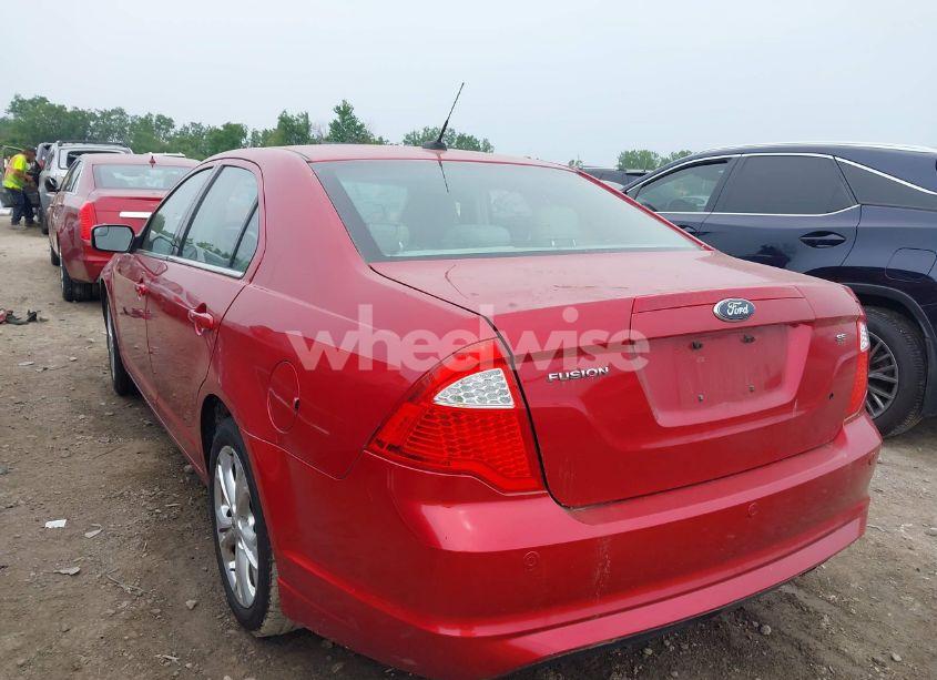 Photo 3 of 2012 Ford Fusion SE (VIN 3FAHP0HA4CR375749)