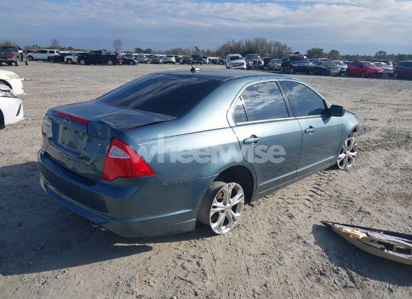 Photo 4 of 2012 Ford Fusion SE (VIN 3FAHP0HA4CR388453)