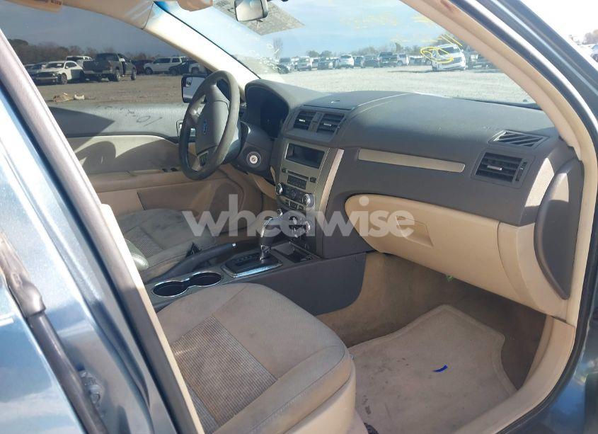 Photo 5 of 2012 Ford Fusion SE (VIN 3FAHP0HA4CR388453)