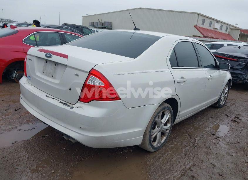 Photo 4 of 2012 Ford Fusion SE (VIN 3FAHP0HA4CR395354)