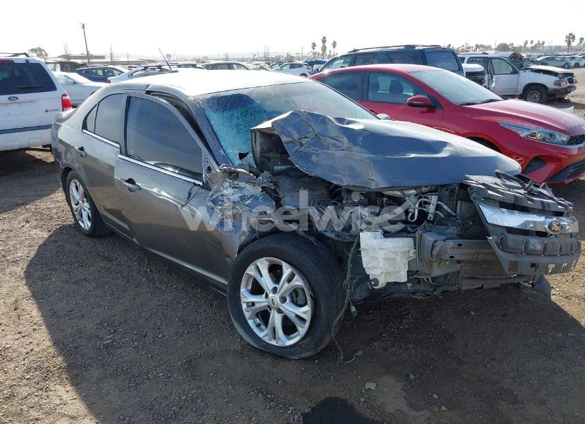 Photo 6 of 2012 Ford Fusion SE (VIN 3FAHP0HA4CR400231)