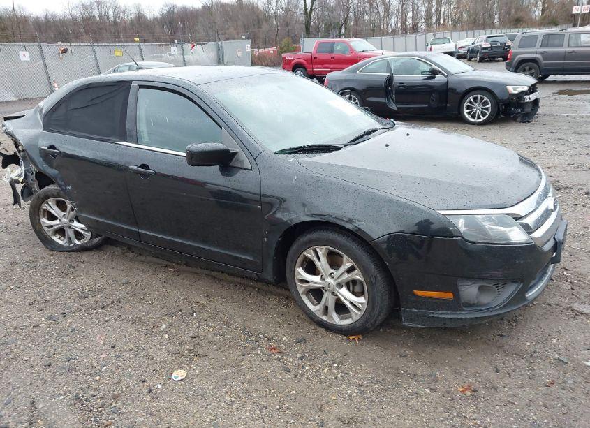 2012 Ford Fusion SE (VIN 3FAHP0HA4CR400763) main photo