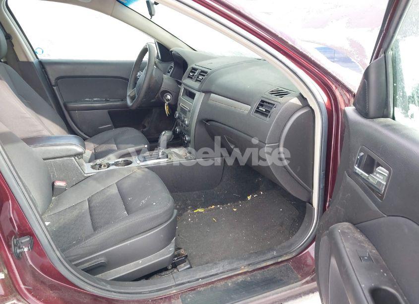 Photo 5 of 2012 Ford Fusion SE (VIN 3FAHP0HA4CR403341)