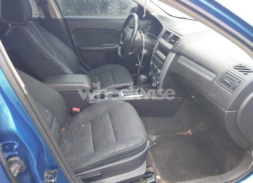 Photo 5 of 2012 Ford Fusion SE (VIN 3FAHP0HA4CR403923)