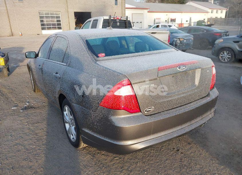 Photo 3 of 2012 Ford Fusion SE (VIN 3FAHP0HA4CR404294)