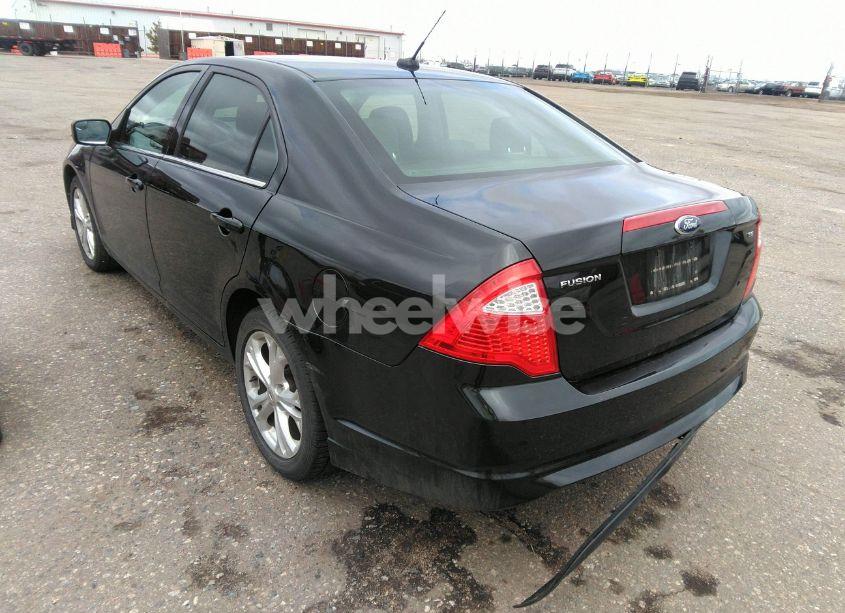 Photo 3 of 2012 Ford Fusion SE (VIN 3FAHP0HA4CR413738)