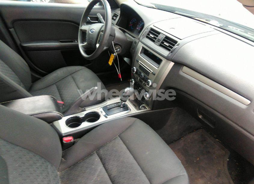 Photo 5 of 2012 Ford Fusion SE (VIN 3FAHP0HA4CR413738)