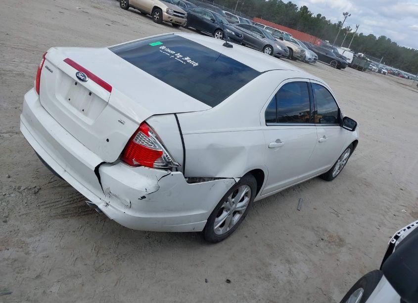 Photo 4 of 2012 Ford Fusion SE (VIN 3FAHP0HA4CR428630)