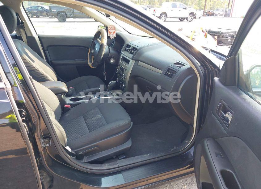 Photo 5 of 2012 Ford Fusion SE (VIN 3FAHP0HA4CR428837)