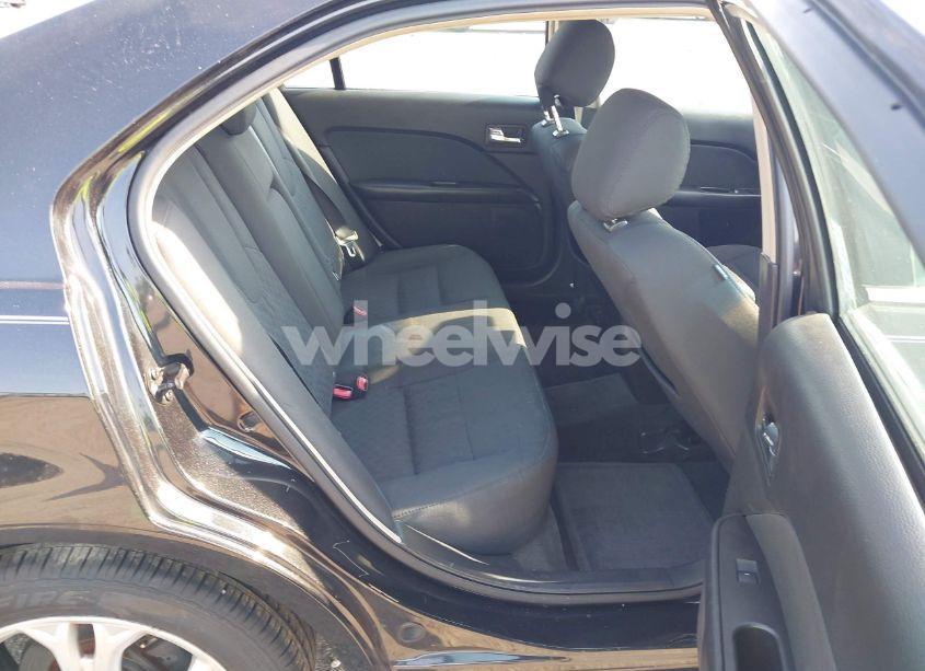 Photo 8 of 2012 Ford Fusion SE (VIN 3FAHP0HA4CR428837)