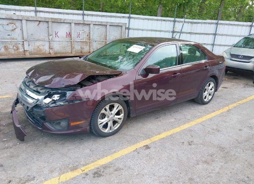 Photo 2 of 2012 Ford Fusion SE (VIN 3FAHP0HA4CR432631)