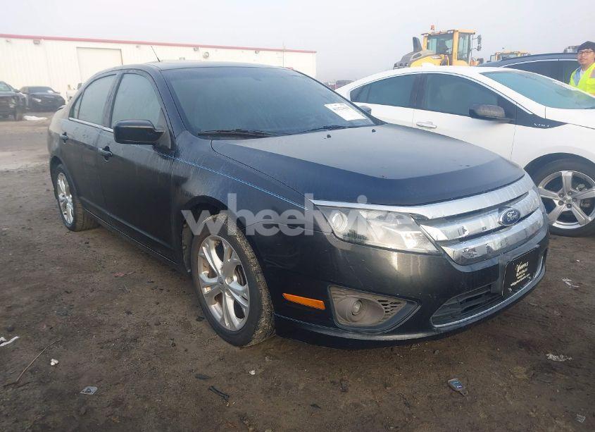 2012 Ford Fusion SE (VIN 3FAHP0HA4CR447758) main photo