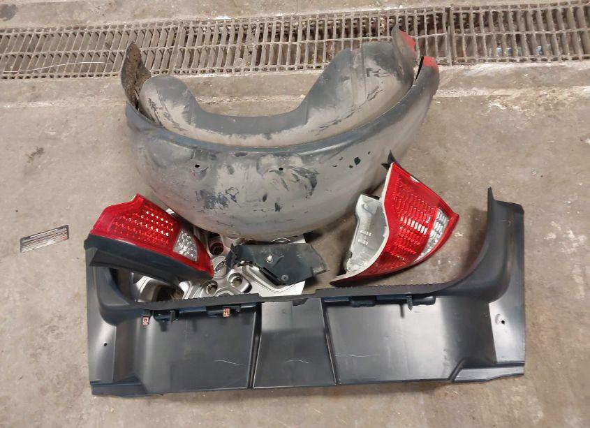 Photo 12 of 2010 Ford Fusion SE (VIN 3FAHP0HA5AR123005)