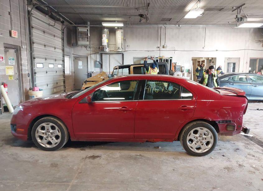 Photo 15 of 2010 Ford Fusion SE (VIN 3FAHP0HA5AR123005)