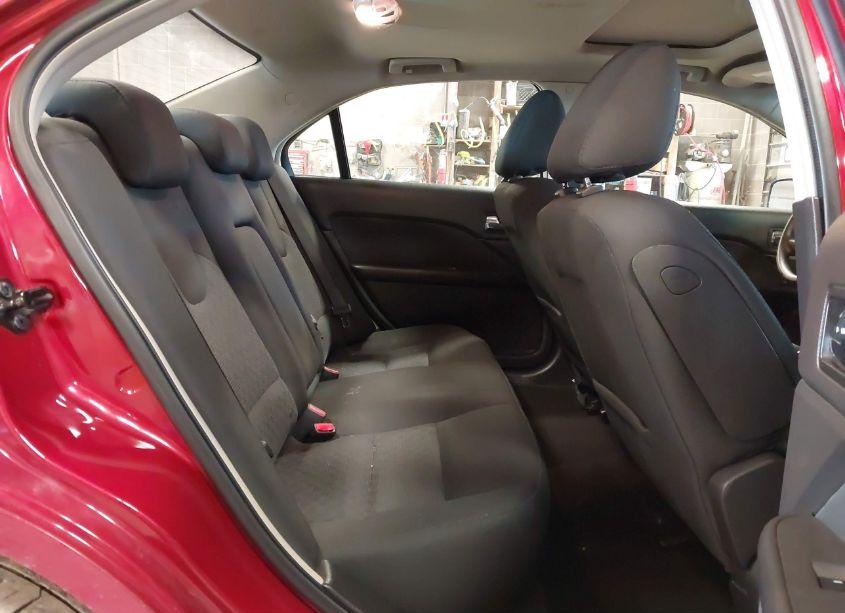 Photo 8 of 2010 Ford Fusion SE (VIN 3FAHP0HA5AR123005)