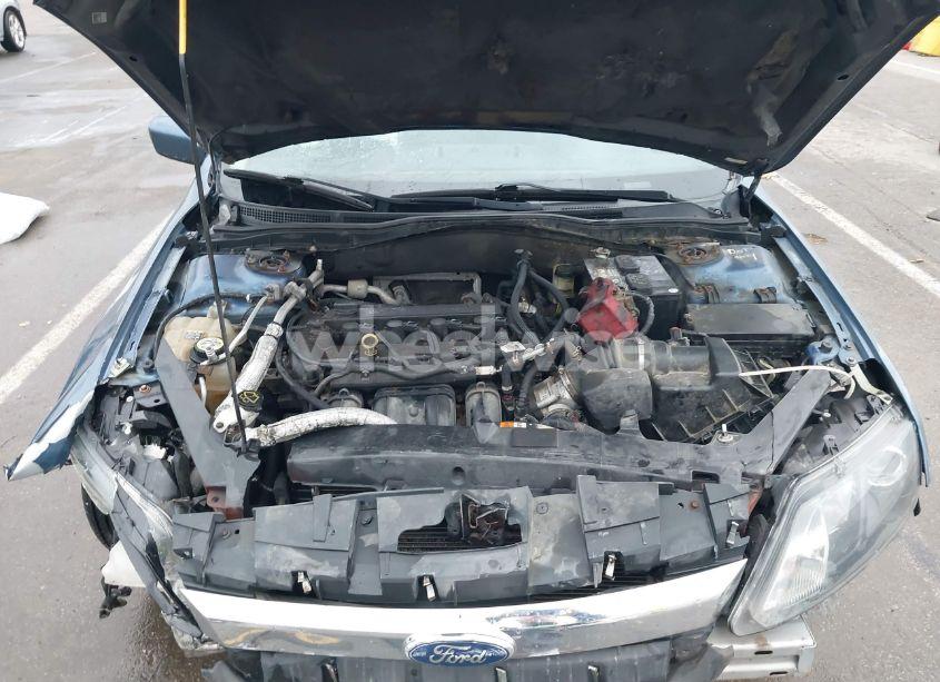 Photo 10 of 2010 Ford Fusion SE (VIN 3FAHP0HA5AR123702)