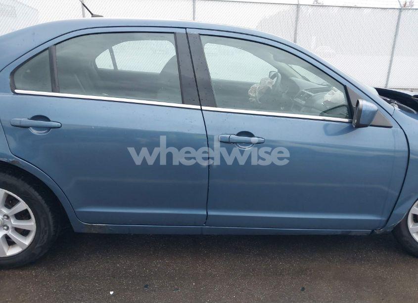 Photo 14 of 2010 Ford Fusion SE (VIN 3FAHP0HA5AR123702)