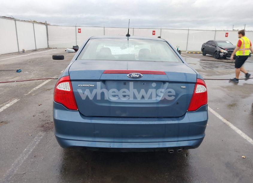 Photo 17 of 2010 Ford Fusion SE (VIN 3FAHP0HA5AR123702)