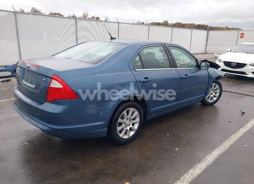 Photo 4 of 2010 Ford Fusion SE (VIN 3FAHP0HA5AR123702)