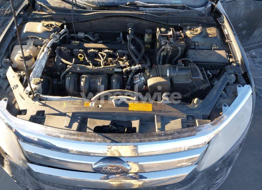 Photo 10 of 2010 Ford Fusion SE (VIN 3FAHP0HA5AR222178)