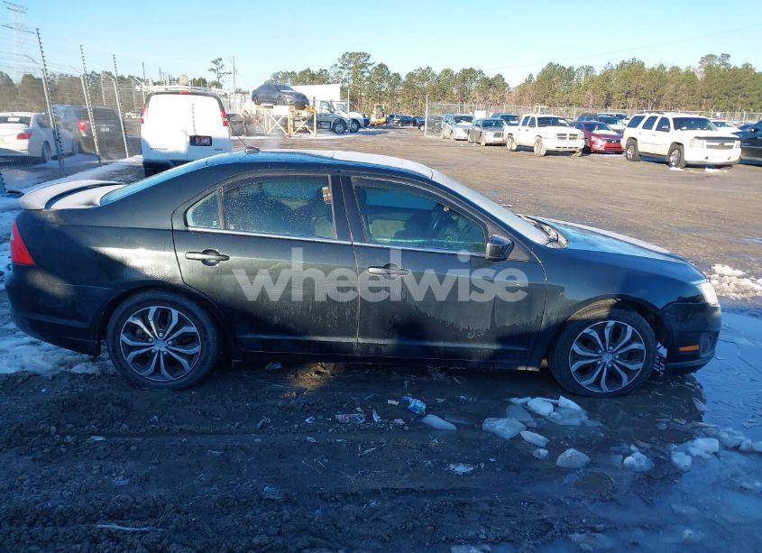 Photo 13 of 2010 Ford Fusion SE (VIN 3FAHP0HA5AR222178)