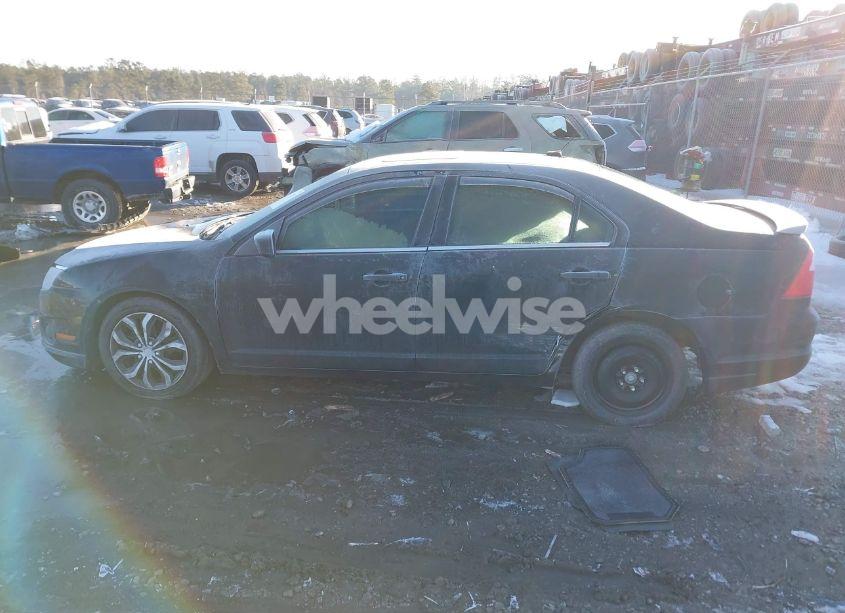 Photo 14 of 2010 Ford Fusion SE (VIN 3FAHP0HA5AR222178)