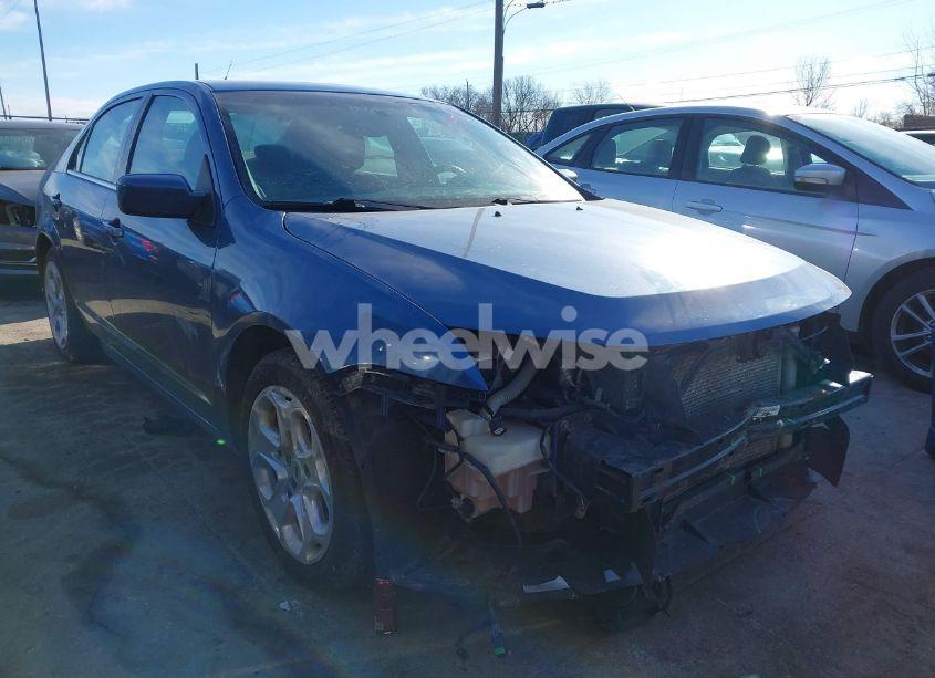 2010 Ford Fusion SE (VIN 3FAHP0HA5AR267735) main photo