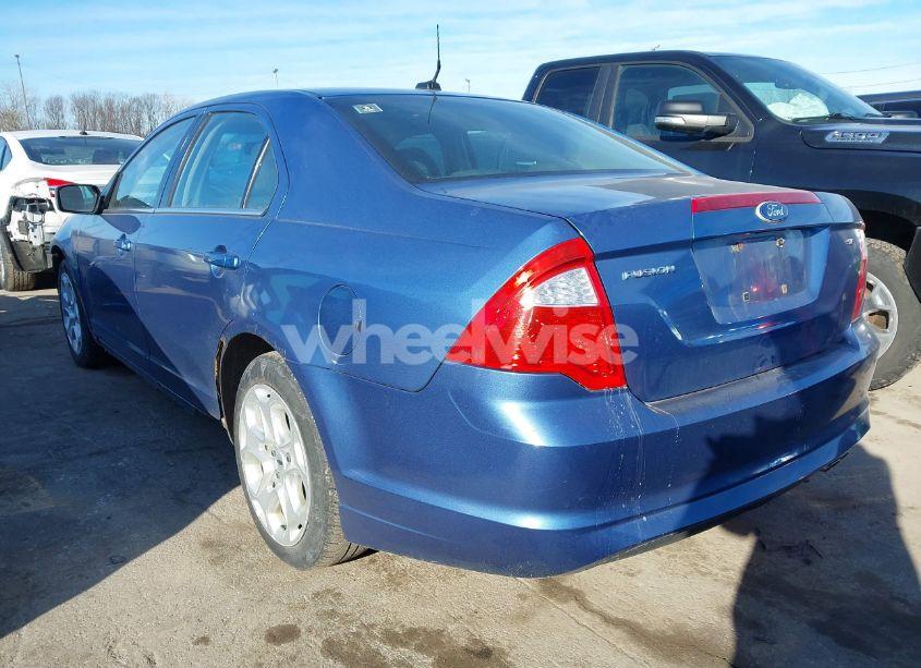 Photo 3 of 2010 Ford Fusion SE (VIN 3FAHP0HA5AR267735)