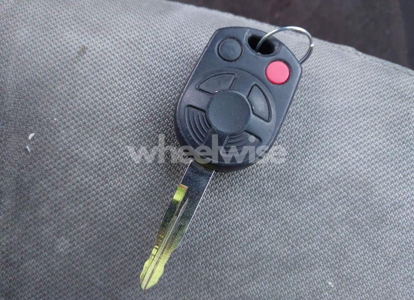 Photo 11 of 2010 Ford Fusion SE (VIN 3FAHP0HA5AR310034)